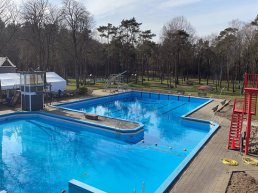 Bosbad Putten opent op 1 maart buitenbad voor baanzwemmen