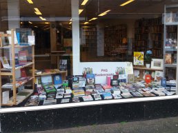 PHG Boekenmarkt op de nieuwe locatie