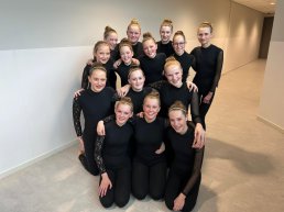 Jazzdans Orion schittert op de vloer bij Dance2Demo 