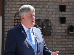 Onthulling van Artikel 1 van de Grondwet