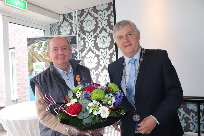 Paul van der Leeden ontvangt Koninklijke onderscheiding