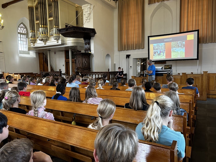 Leerlingen gaan terug in de tijd 2