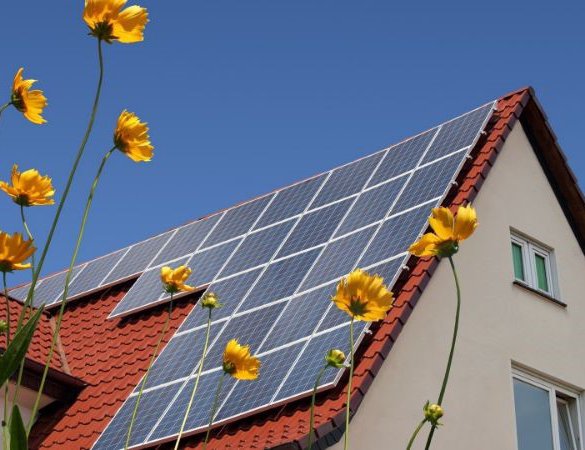 Nieuws de Hypotheker Ermelo en Putten: wat is het ideale dak voor zonnepanelen?