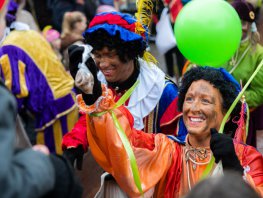 Pietenpret in Winkelcentrum Putten