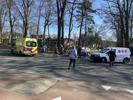 Fietser aangereden door auto