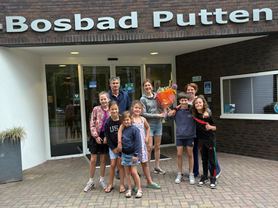 100.000ste bezoeker bij Bosbad Putten 