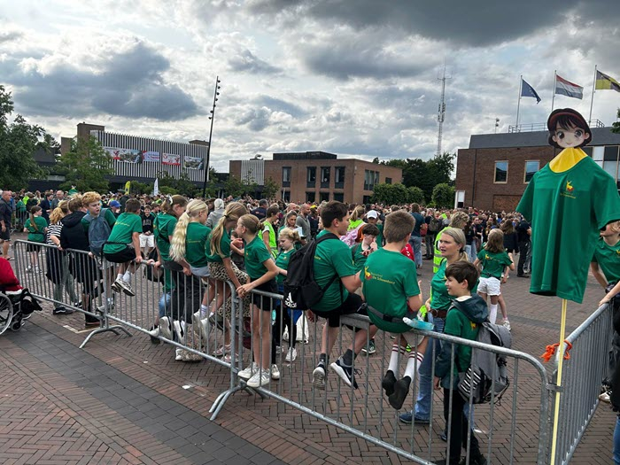 De tweede etappe van de avondvierdaagse in beeld gebracht 2