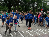 De tweede etappe van de avondvierdaagse in beeld gebracht