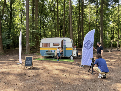 Filmploeg in het bos
