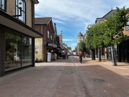 Kleedjesmarkt op het Kerkplein en 'Putten ruimt op!' in het centrum 
