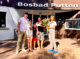 Bosbad Putten verwelkomt 200.000ste bezoeker: “Echt een gezinsbad”