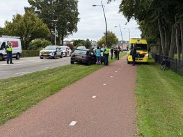 Twee voertuigen botsen op elkaar door remactie