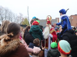 ​Sint en Piet op pad voor het goede doel