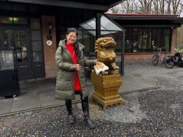 ​“Ik werk met een jong team en moet ze fysiek wel kunnen bijhouden!”