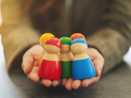 ​Ontmoetingsavond voor pleeg- en gezinshuisouders