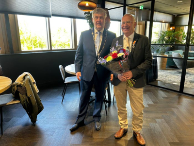  Koninklijke onderscheiding voor oud-raadslid De Goffau