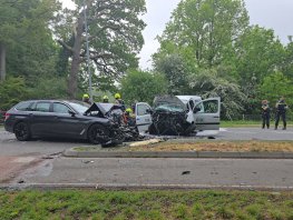 Drie auto’s betrokken bij ernstig ongeval op kruising Nijkerkerstraat met Waterweg
