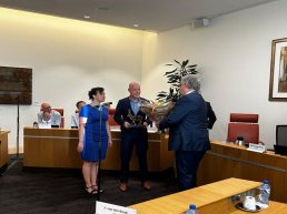 ​Raad neemt afscheid van wethouder Van Nieuwenhuizen