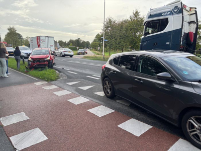 ​Twee auto’s betrokken bij ongeval op kruising Nijkerkerstraat met Arkemheenseweg