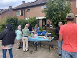 Burendag in de Meidoornlaan en Esdoornlaan