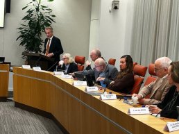 ​Ten Klooster (SGP) over woningbouw, de boerensector en gemeentelijke lasten