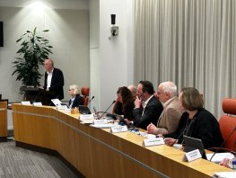 ​De Bruin (VVD): “Onze woningzoekenden kunnen niet in een slogan wonen”